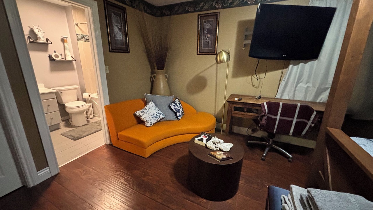 Photo of Livingroom in Chippawa
