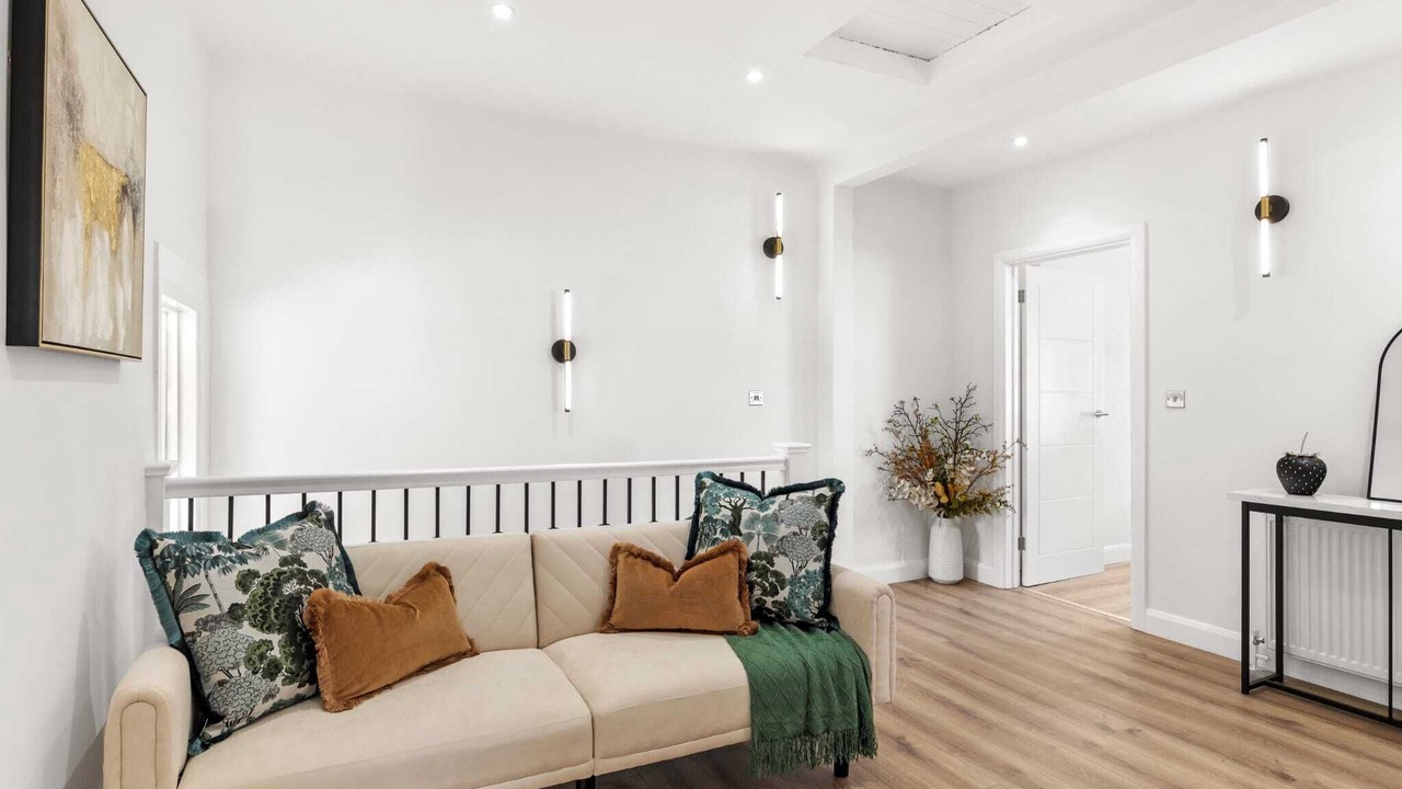 Photo of Livingroom in Cann Hall