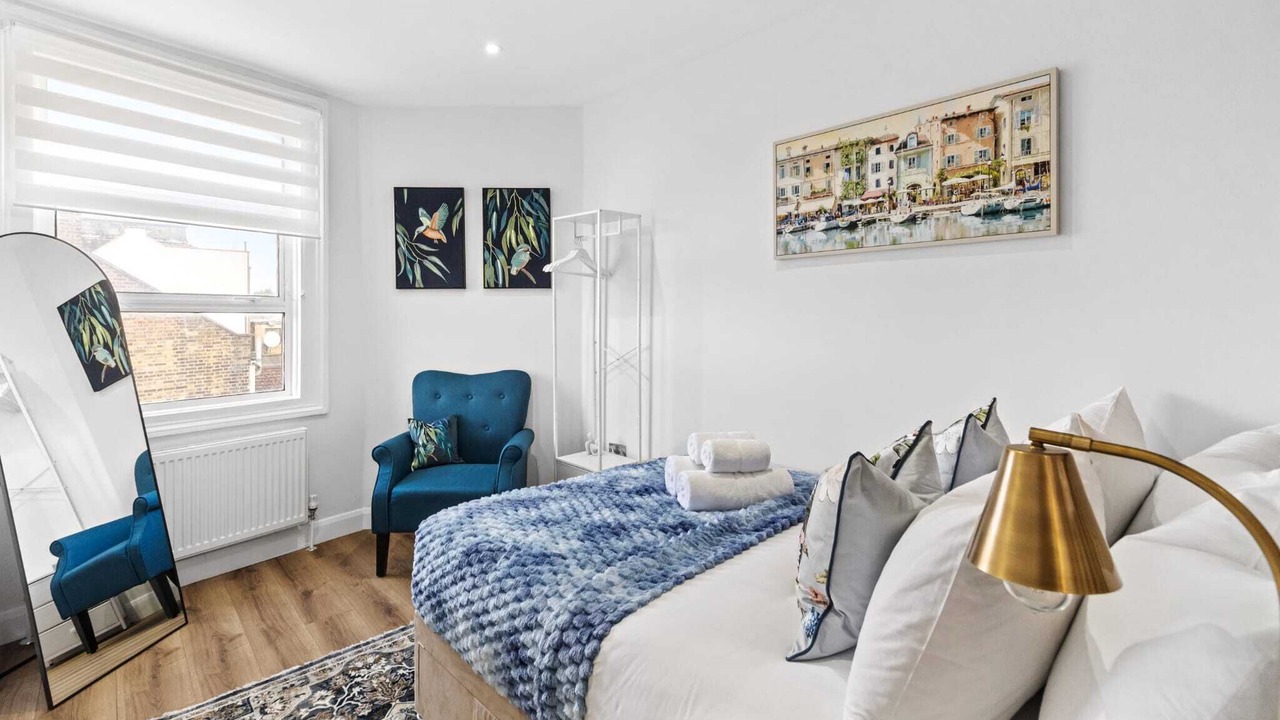 Photo of Bedroom in Cann Hall