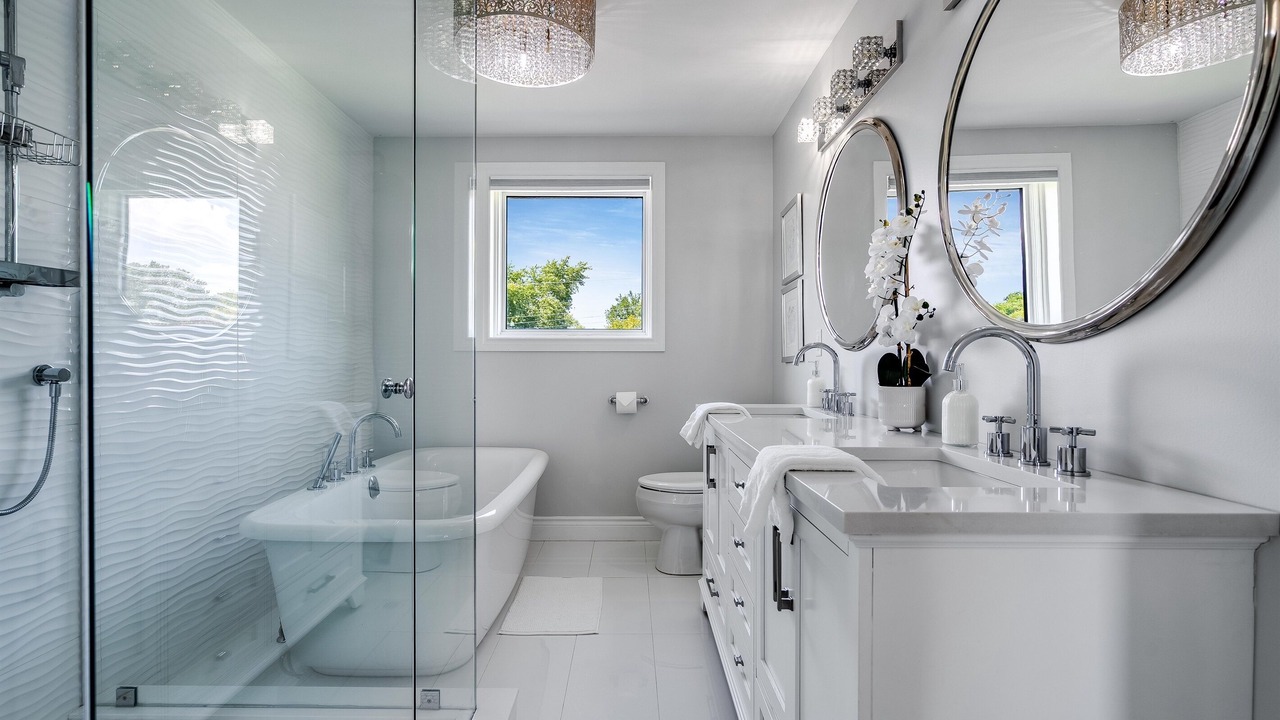 Photo of Bathroom in Wheatley