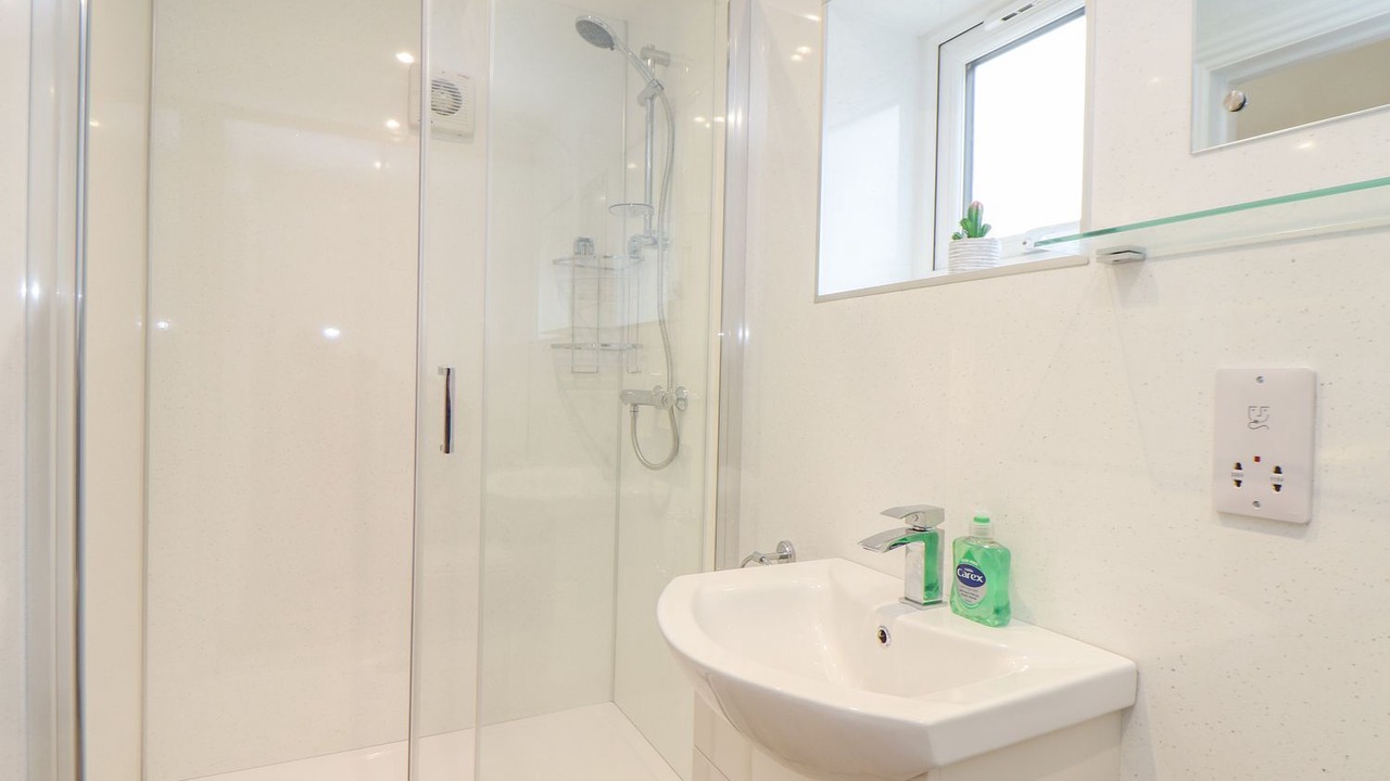 Photo of Bathroom in Camborne