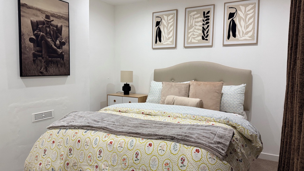 Photo of Bedroom in Longcroft