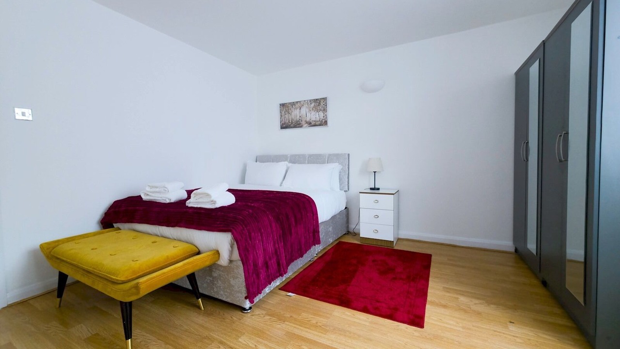 Photo of Bedroom in Shadwell