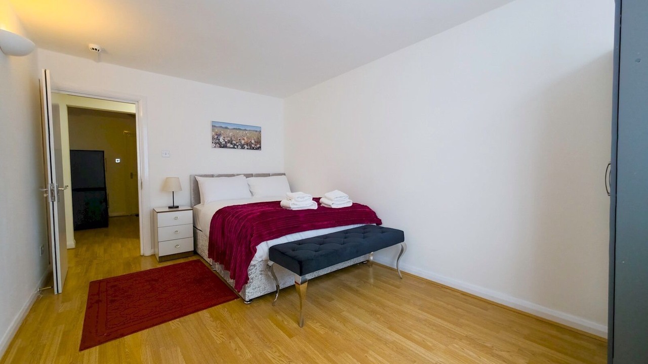 Photo of Bedroom in Shadwell