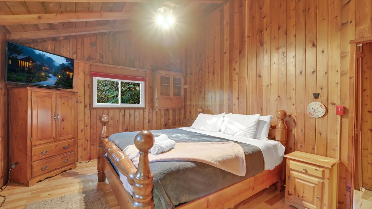 Photo of Bedroom in Fort Erie