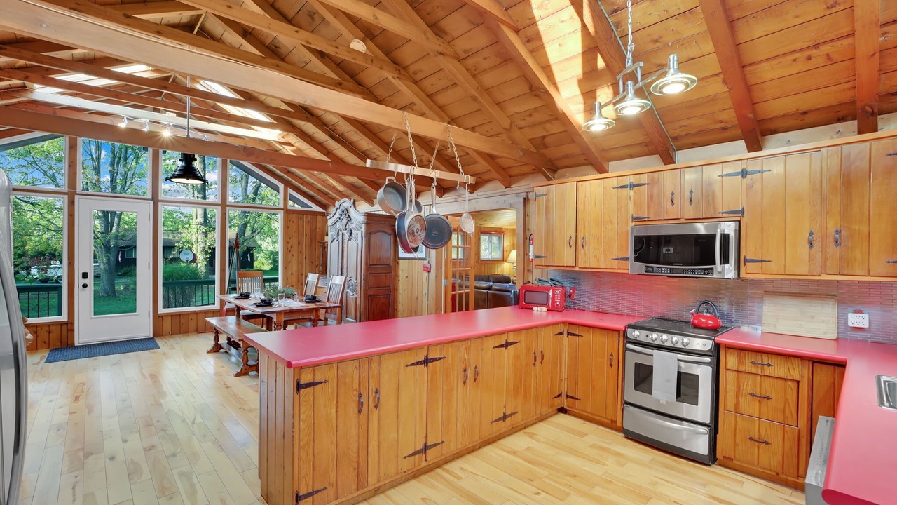 Photo of Kitchen in Fort Erie