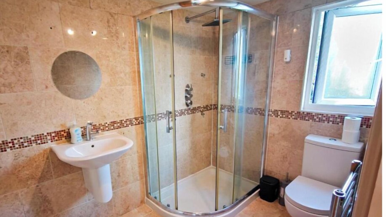 Photo of Bathroom in Seven Kings