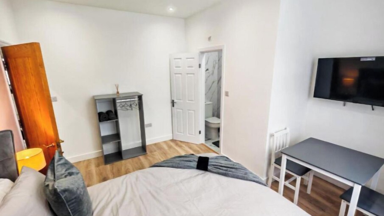 Photo of Bedroom in Seven Kings