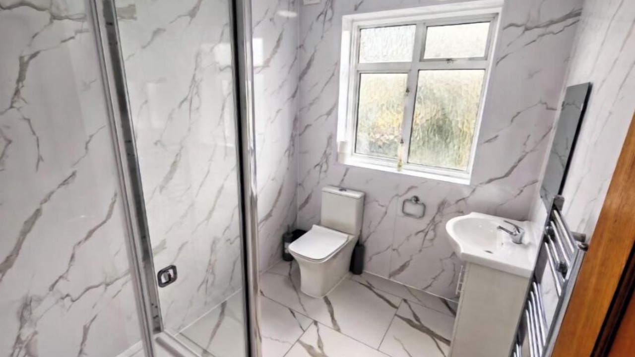 Photo of Bathroom in Seven Kings