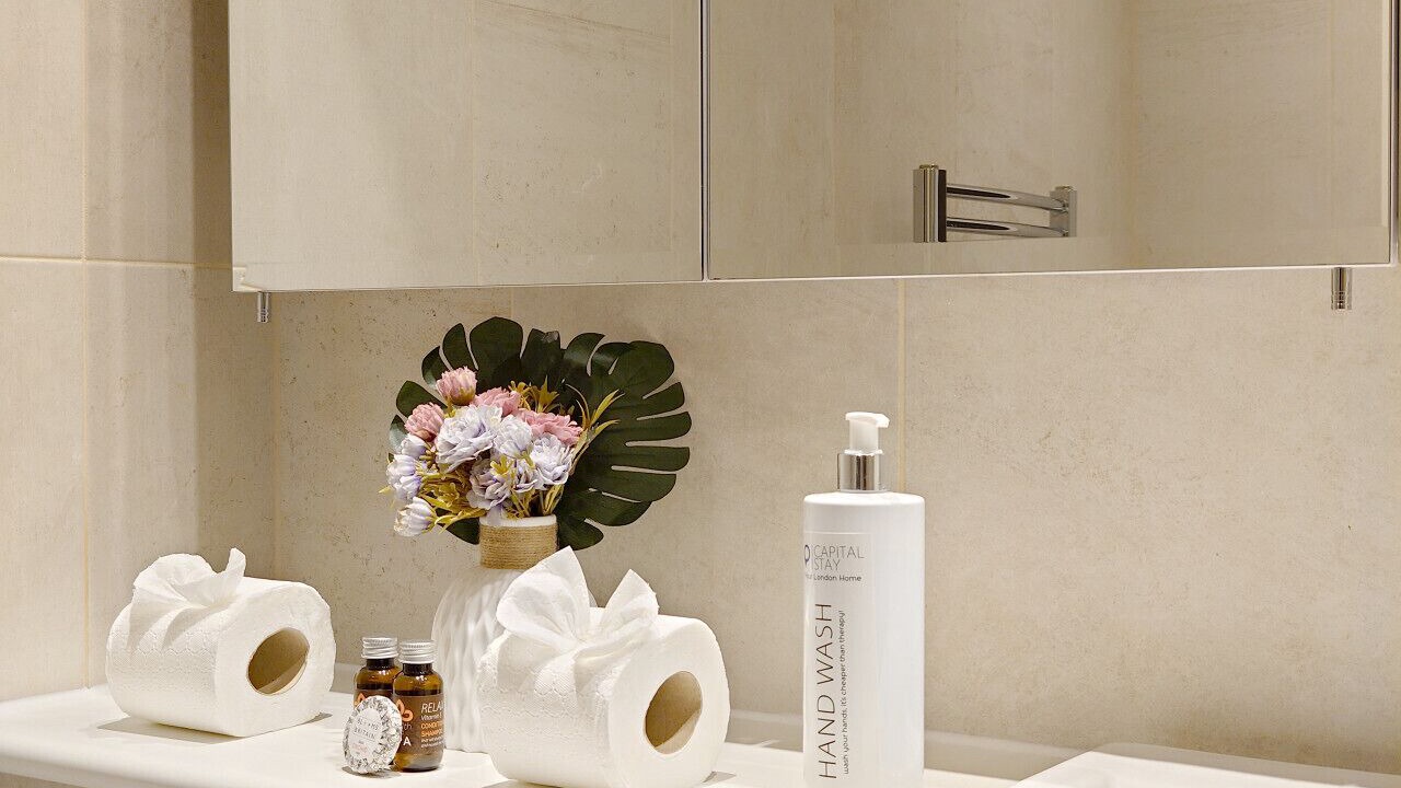 Photo of Bathroom in Poplar