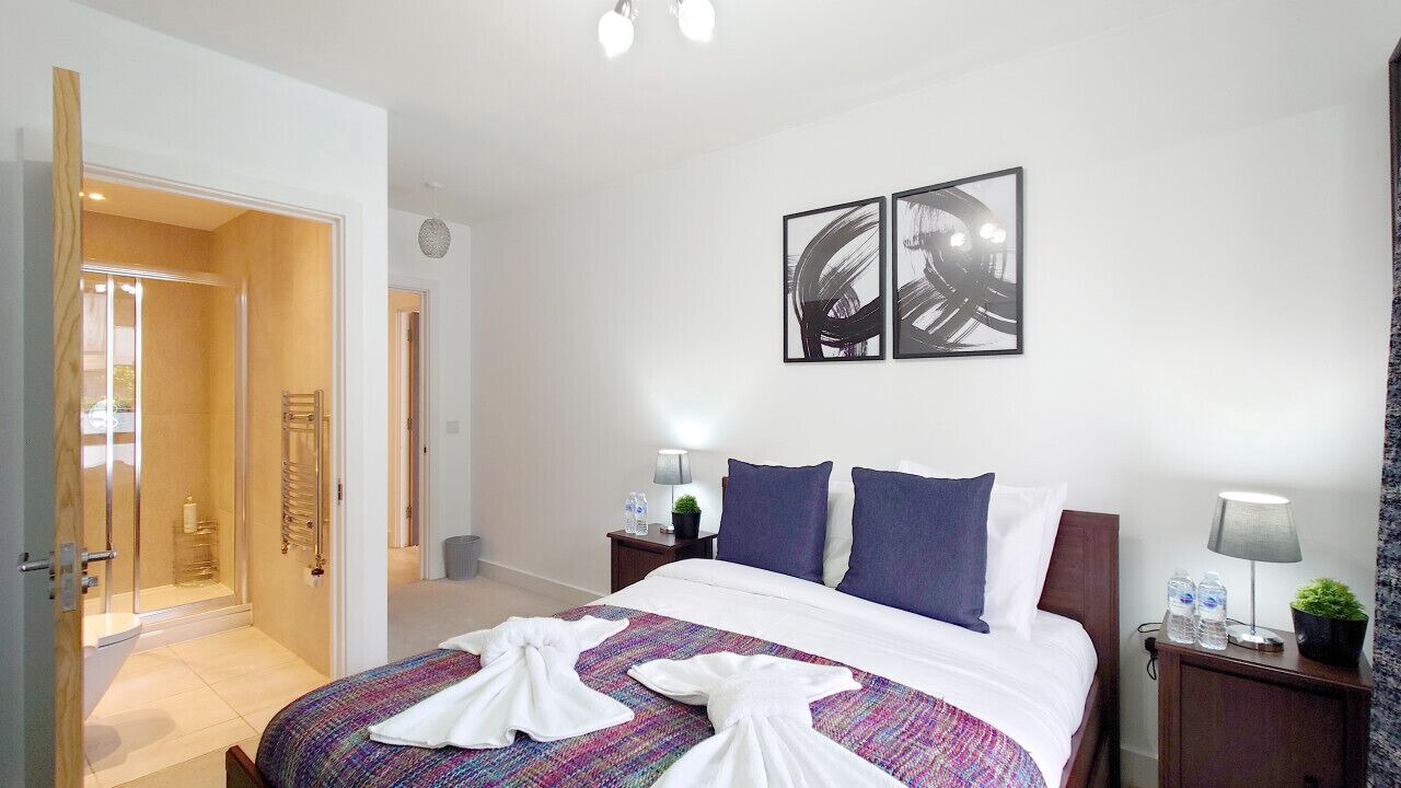 Photo of Bedroom in Poplar