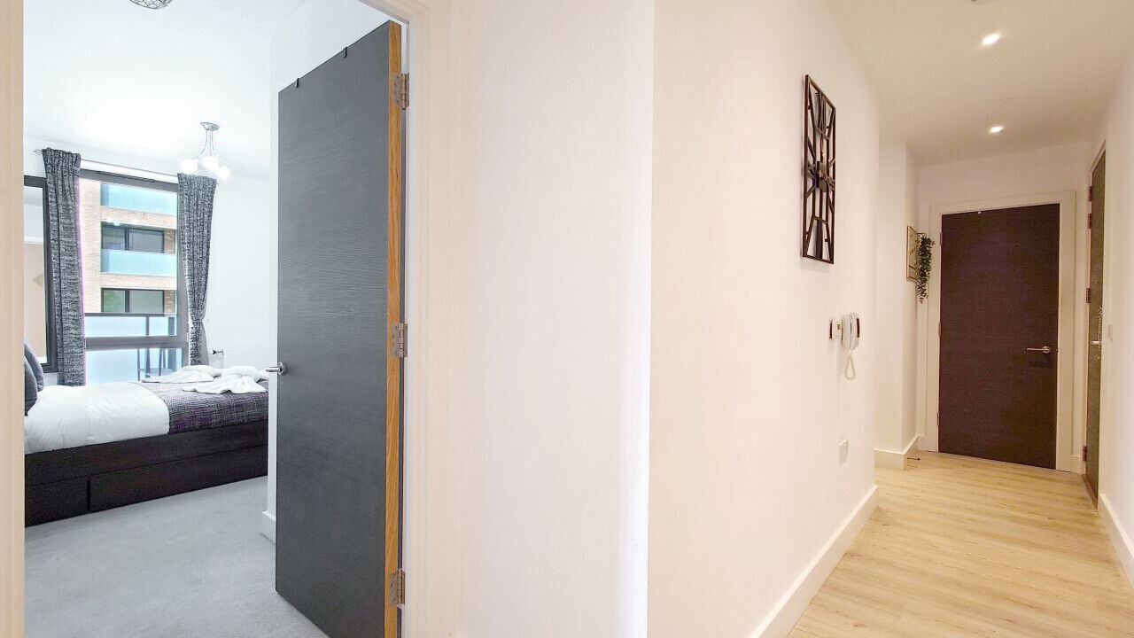Photo of Bedroom in Poplar