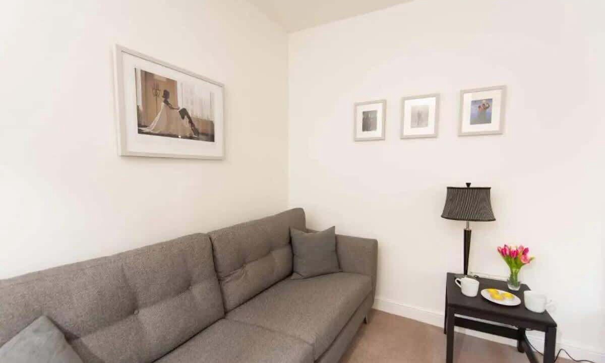 Photo of Livingroom in Hamilton