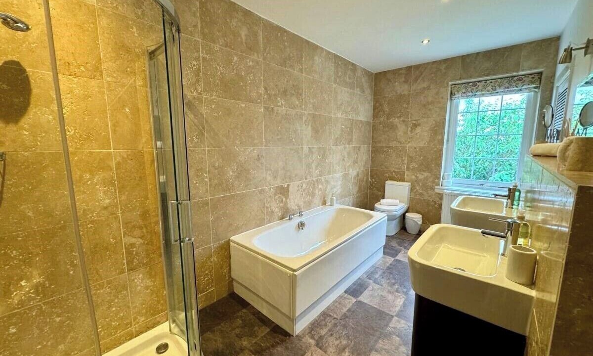 Photo of Bathroom in Cramond Bridge