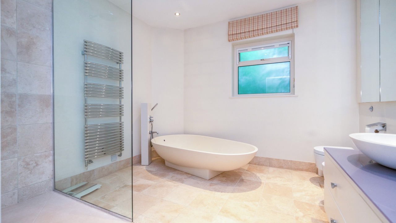 Photo of Bathroom in Borehamwood