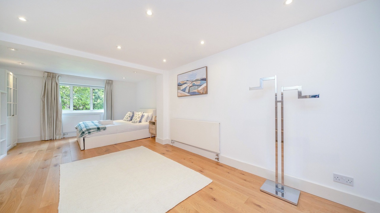 Photo of Bedroom in Borehamwood