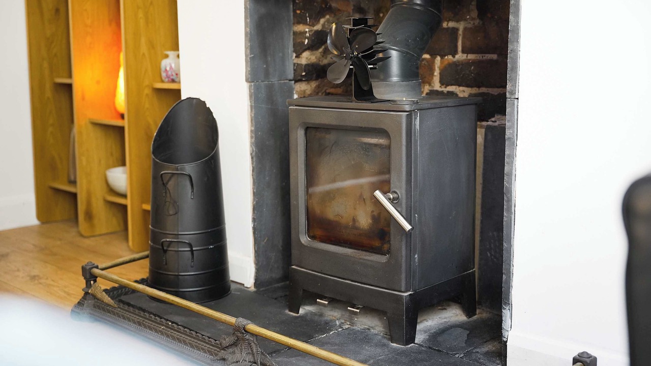 Photo of Livingroom in Thurnscoe