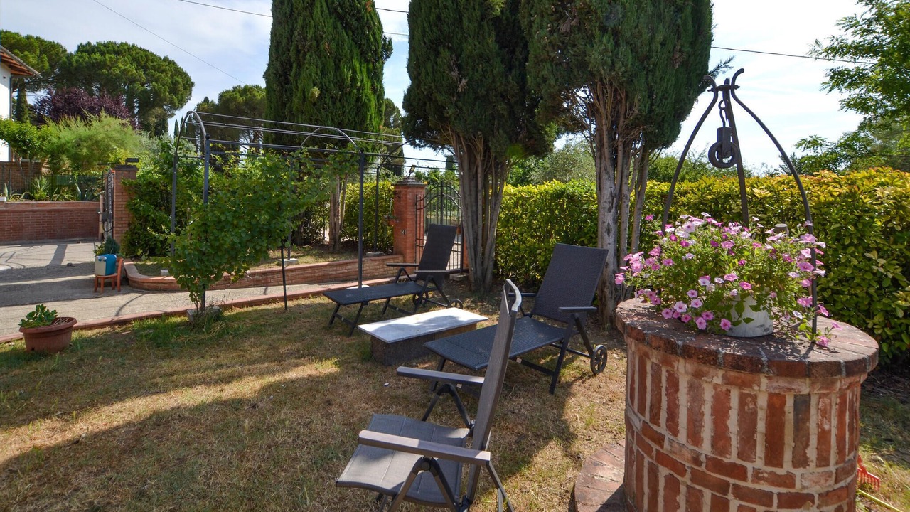 Photo of Others in Santarello