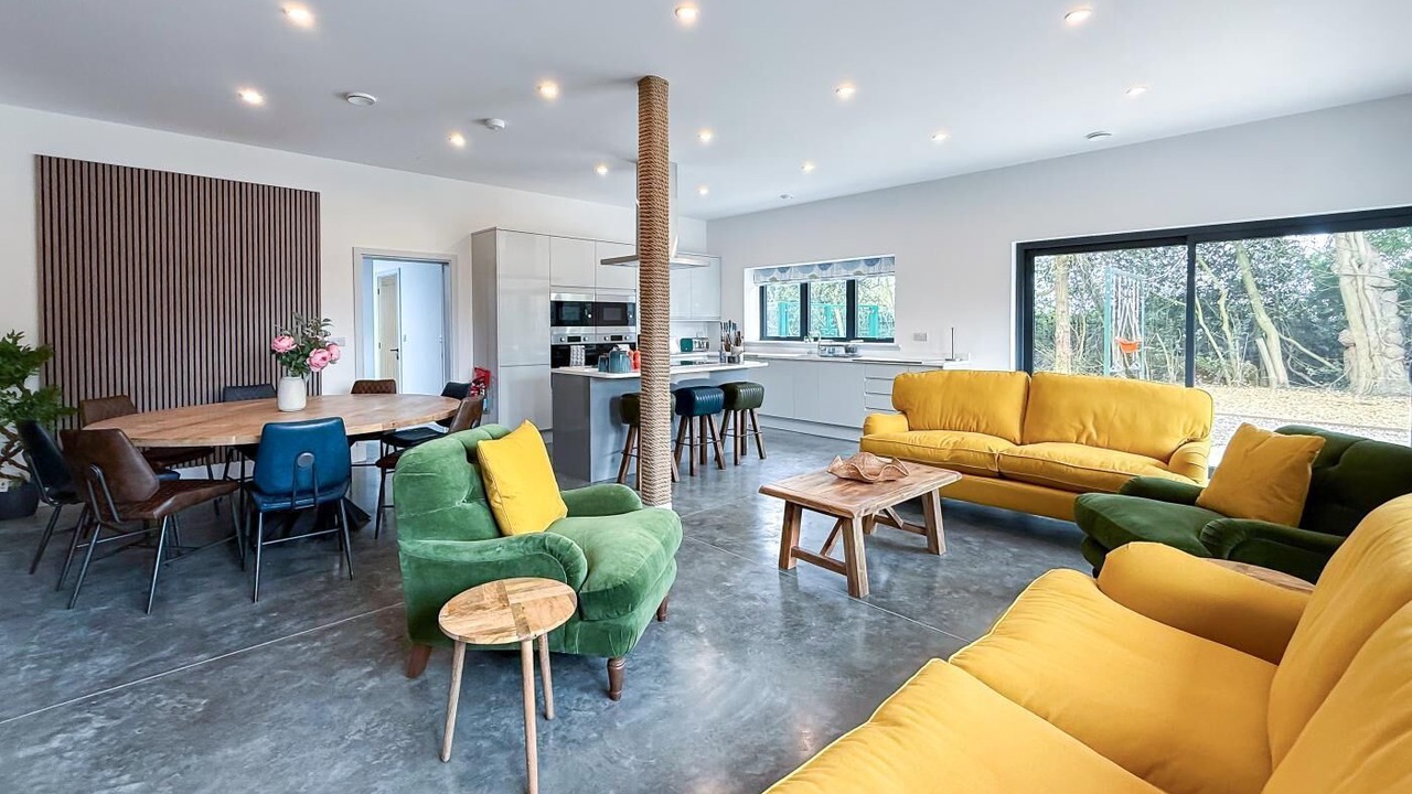 Photo of Livingroom in Acton