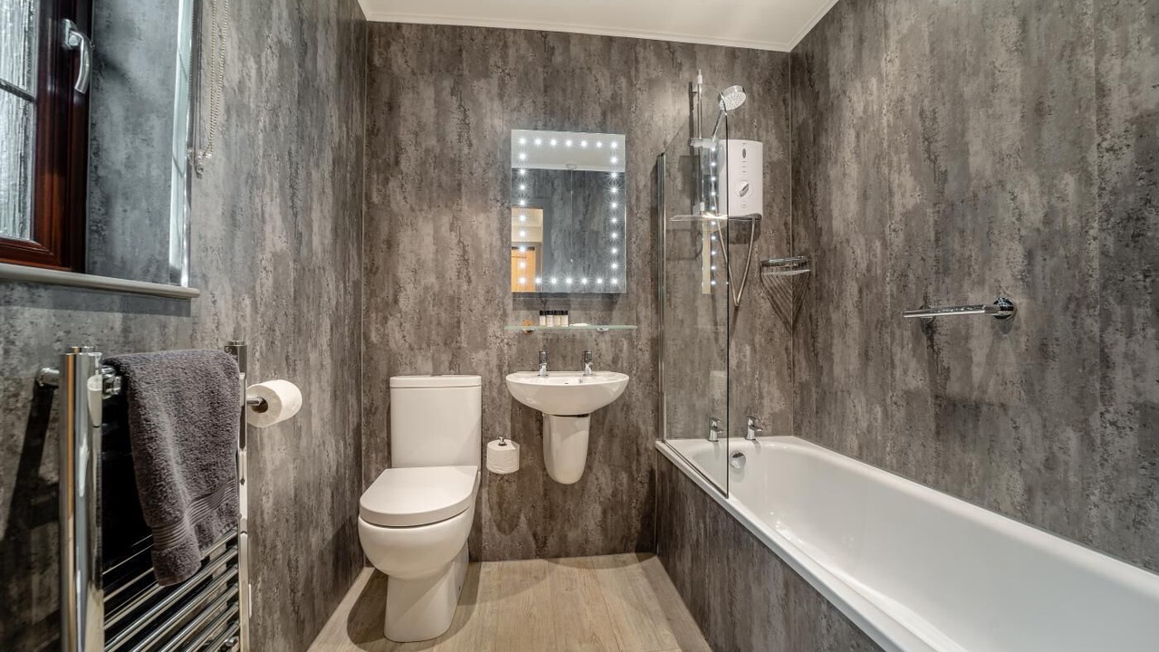 Photo of Bathroom in Dailly