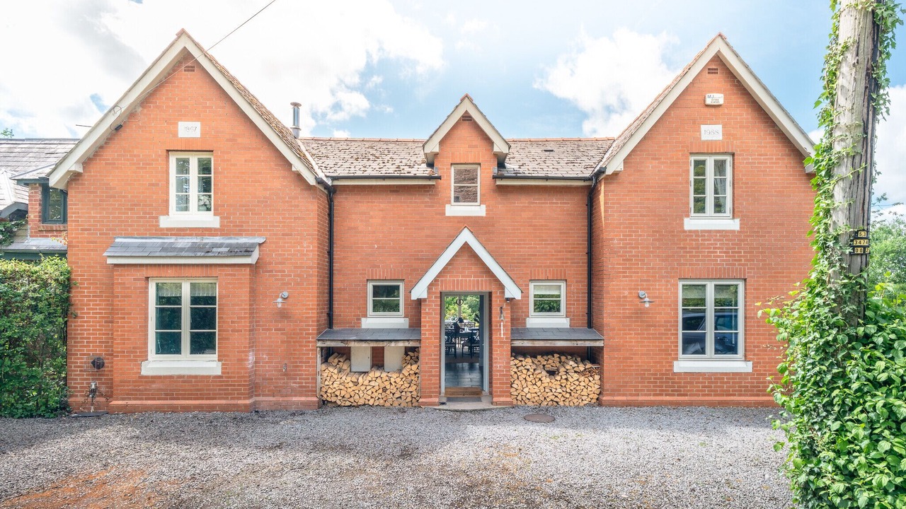 Photo of Outdoor in Llanvair Kilgeddin