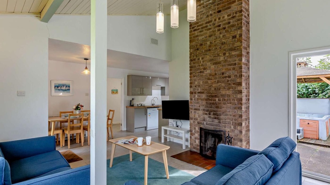Photo of Livingroom in Saltash