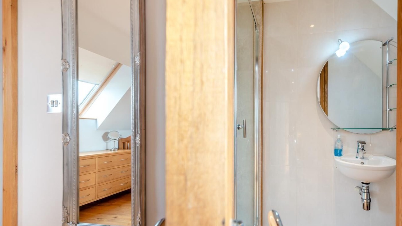 Photo of Bathroom in Kidwelly