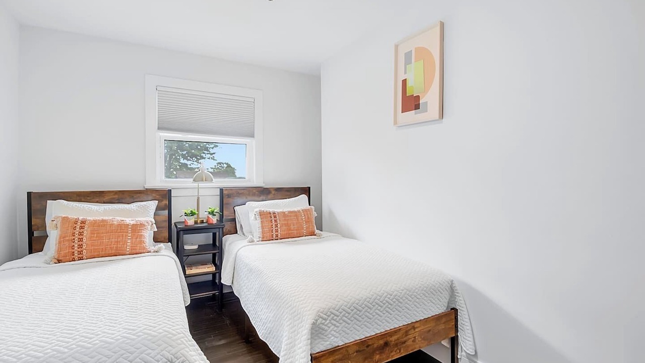 Photo of Bedroom in Pointe aux Roches