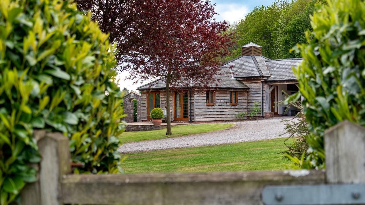 Photo of Outdoor in Llanvair Kilgeddin