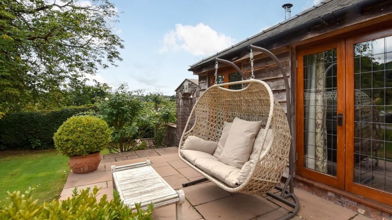 Photo of Outdoor in Llanvair Kilgeddin