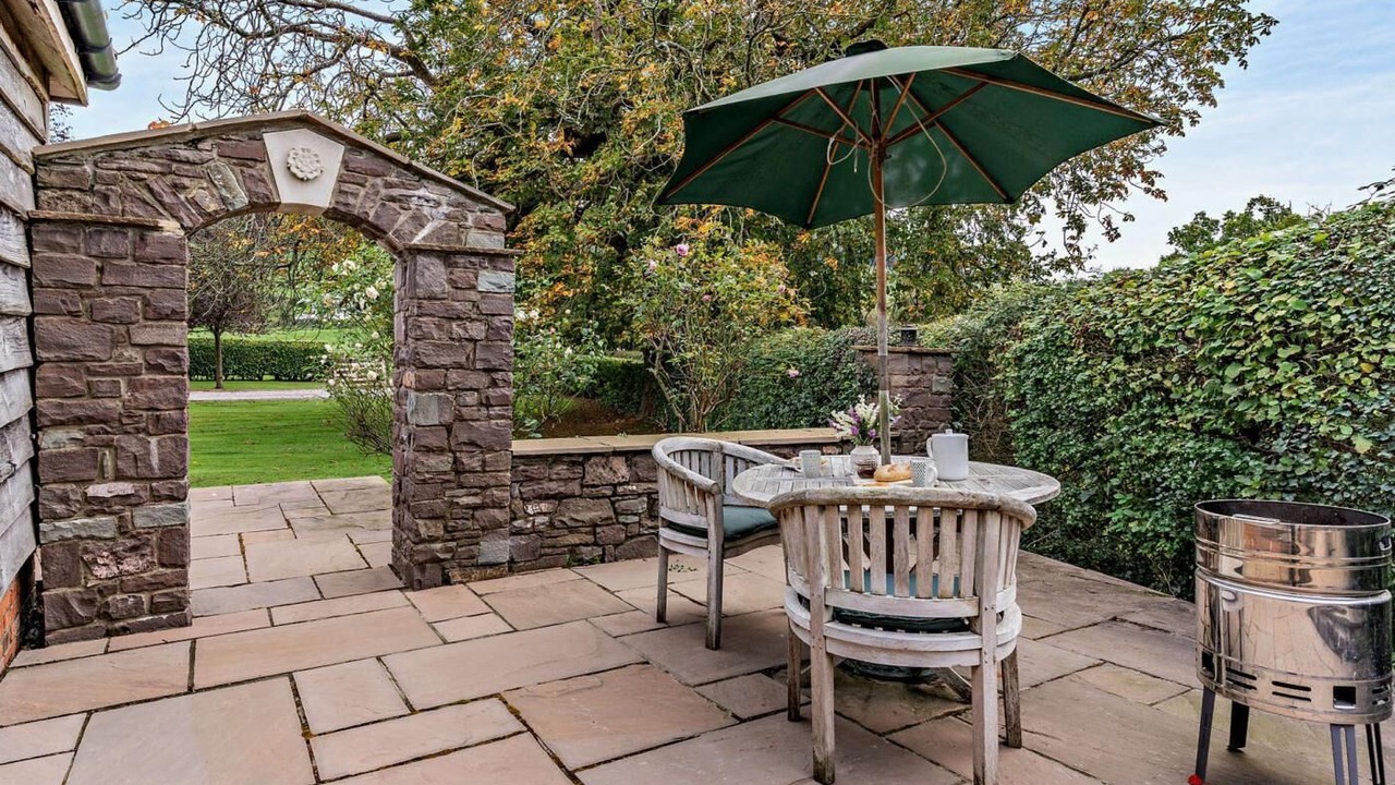 Photo of Outdoor in Llanvair Kilgeddin