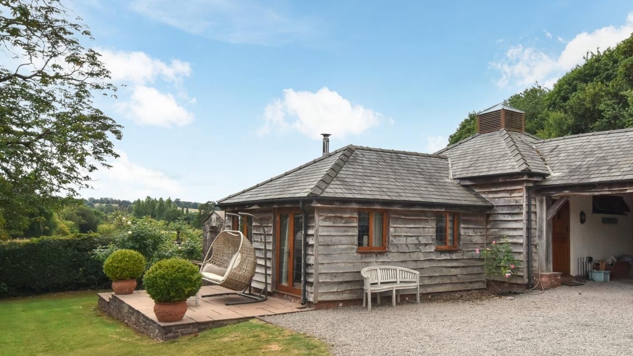 Photo of Outdoor in Llanvair Kilgeddin