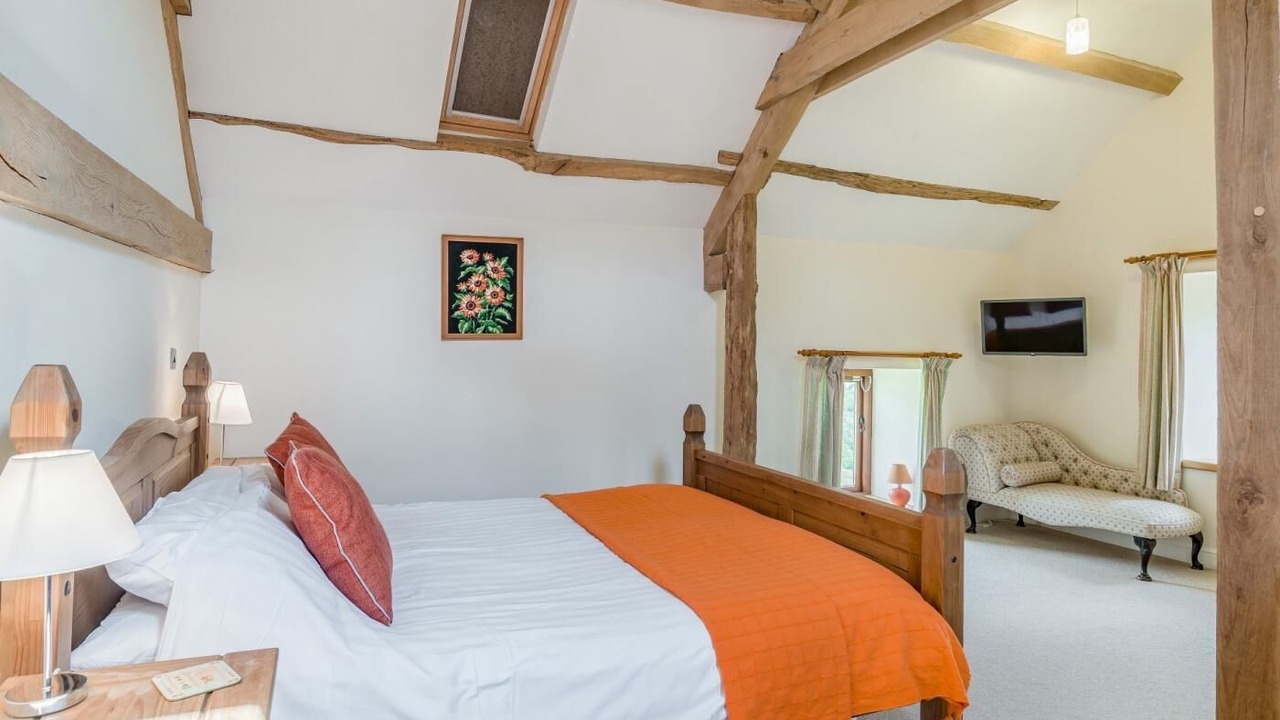 Photo of Bedroom in Llanwrtyd Wells