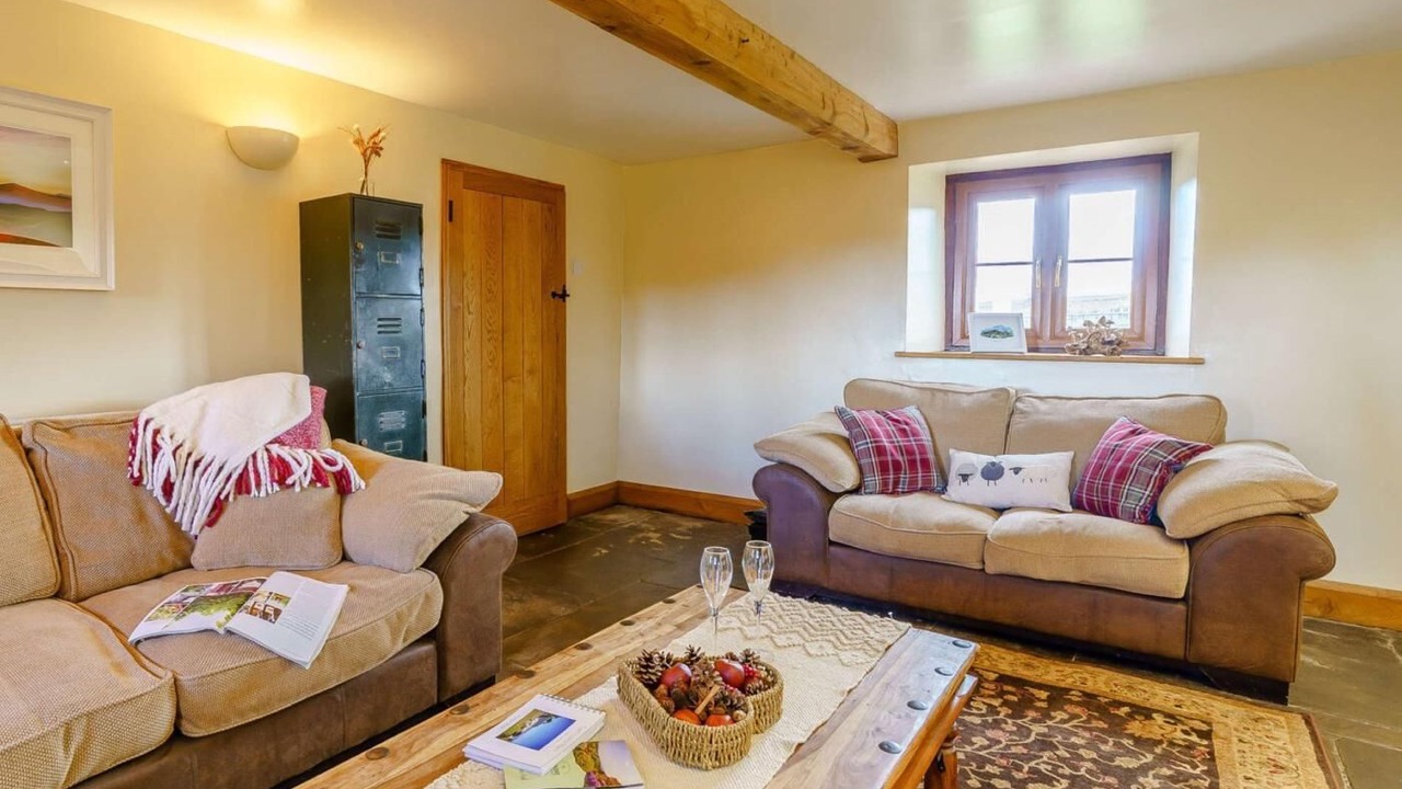 Photo of Livingroom in Llanvair Kilgeddin