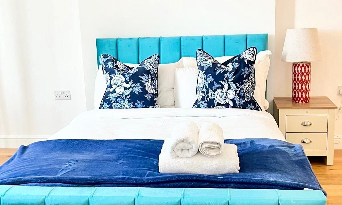 Photo of Bedroom in Hale