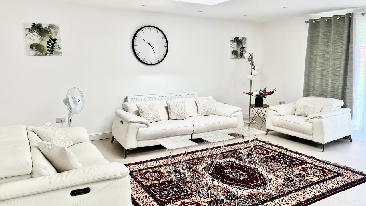 Photo of Livingroom in Hale
