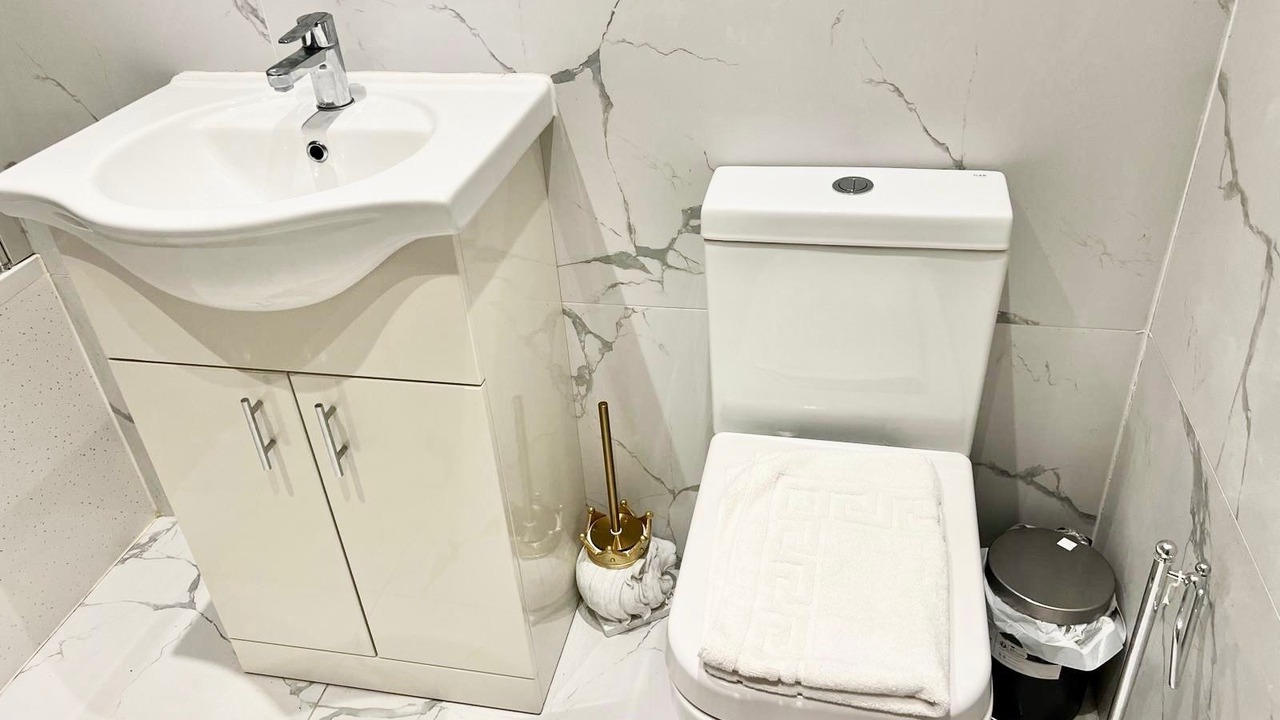 Photo of Bathroom in Hale