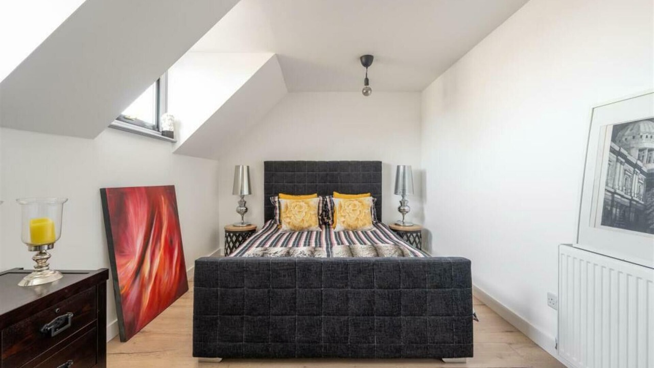 Photo of Bedroom in Church End