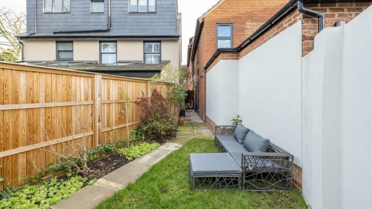 Photo of Outdoor in Church End