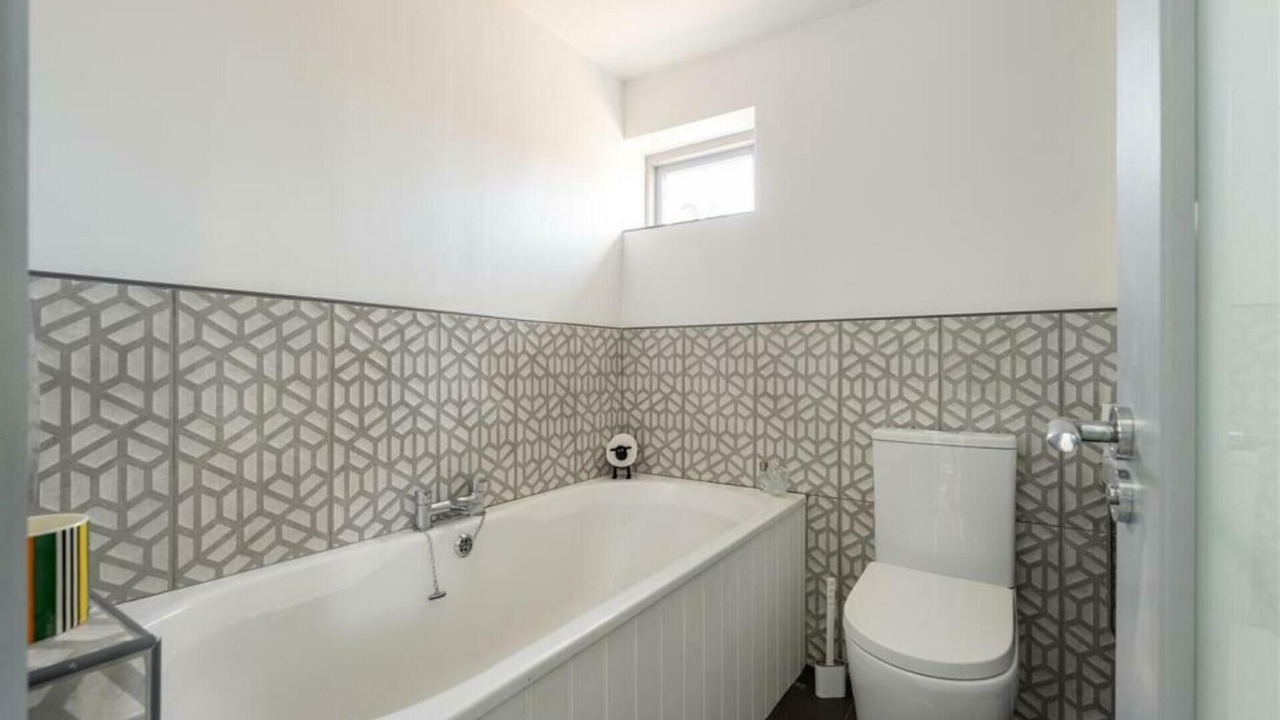Photo of Bathroom in Church End