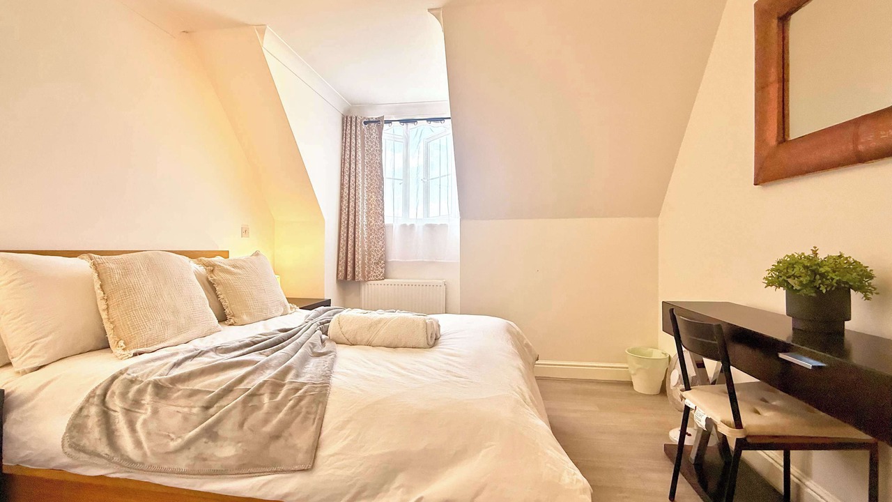 Photo of Bedroom in North Stifford
