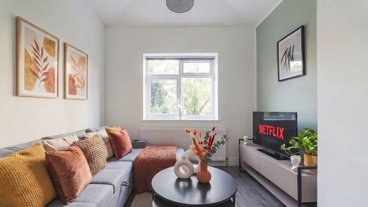 Photo of Livingroom in Childs Hill
