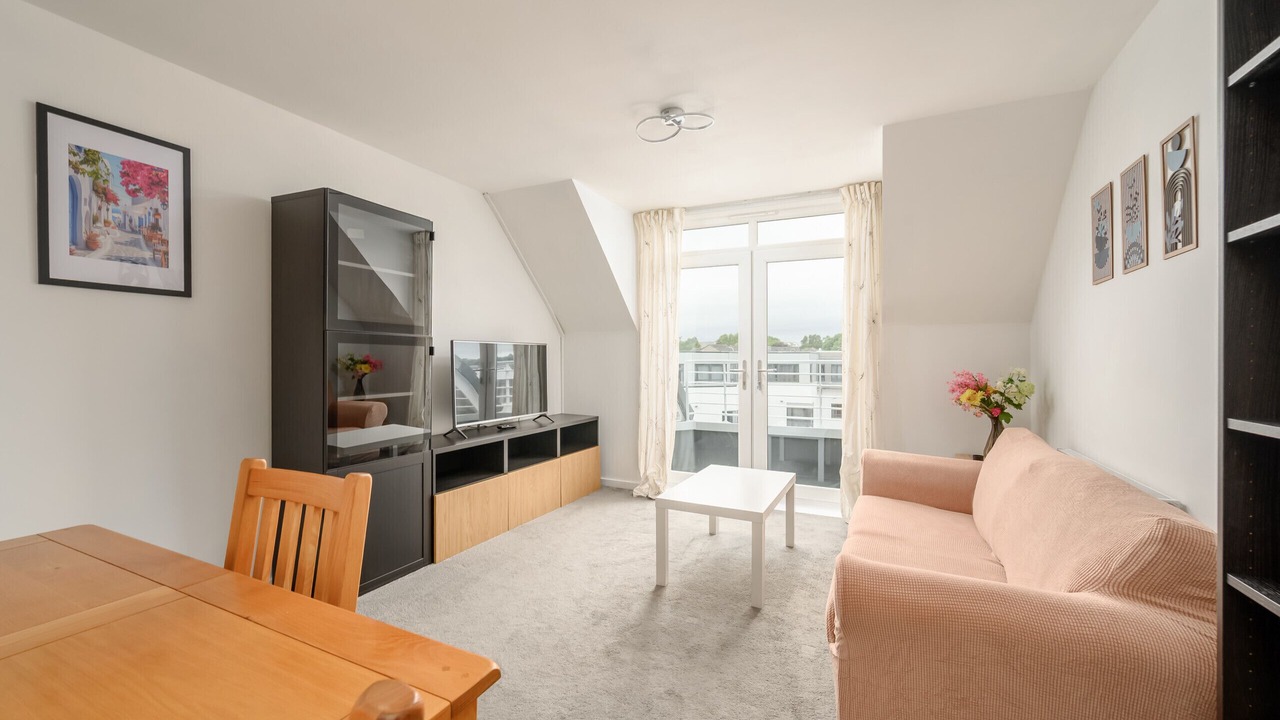 Photo of Livingroom in Longcroft