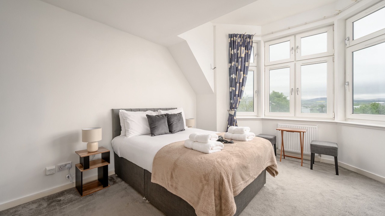 Photo of Bedroom in Longcroft