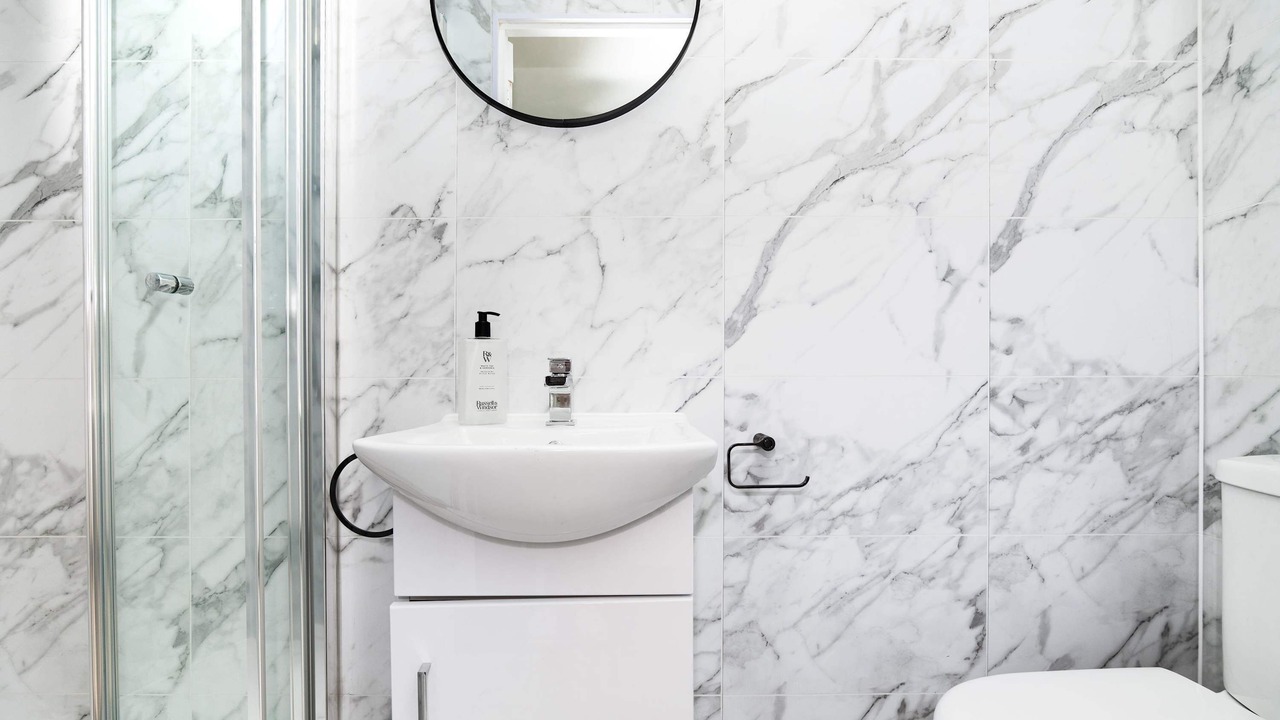 Photo of Bathroom in Dennyloanhead