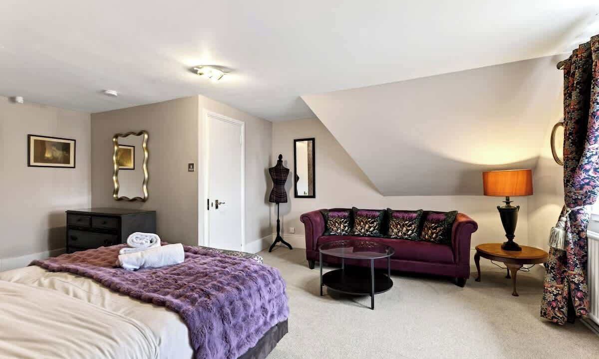 Photo of Bedroom in Paisley