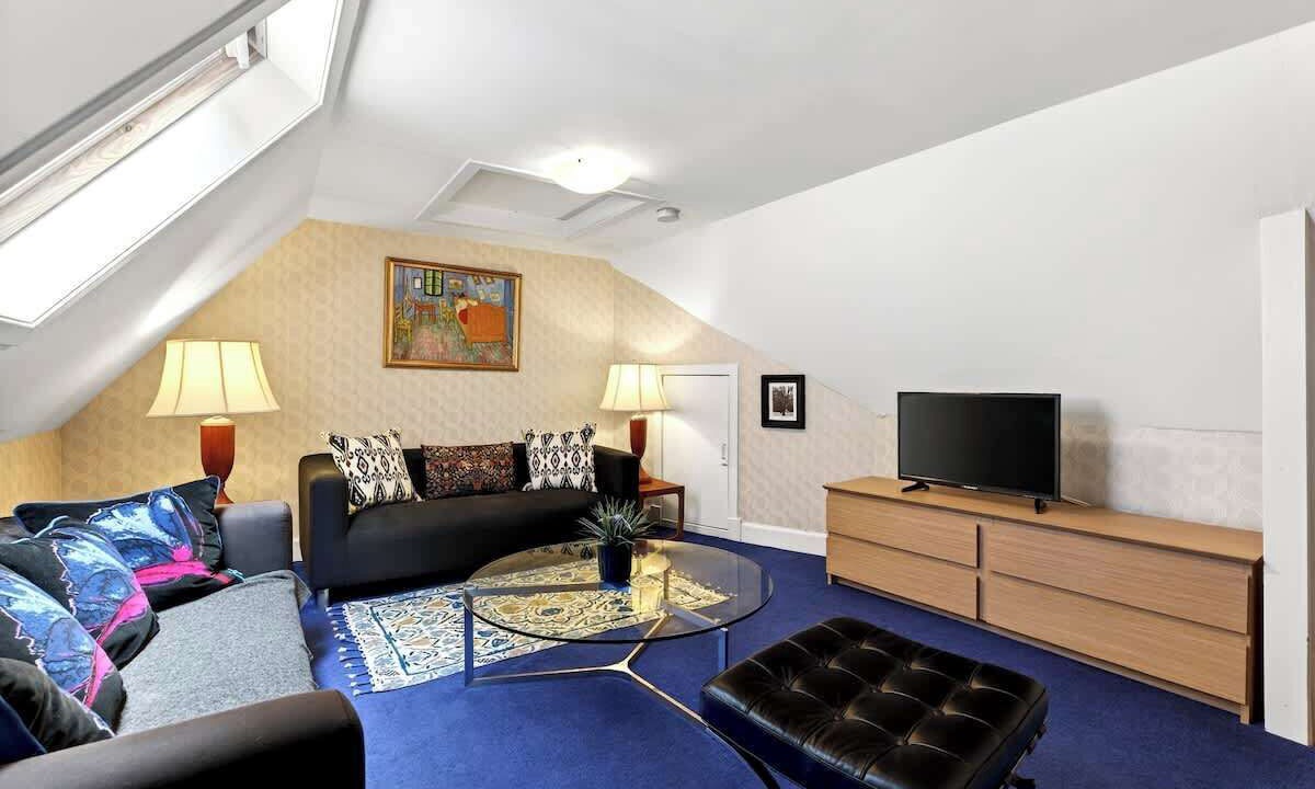 Photo of Livingroom in Paisley