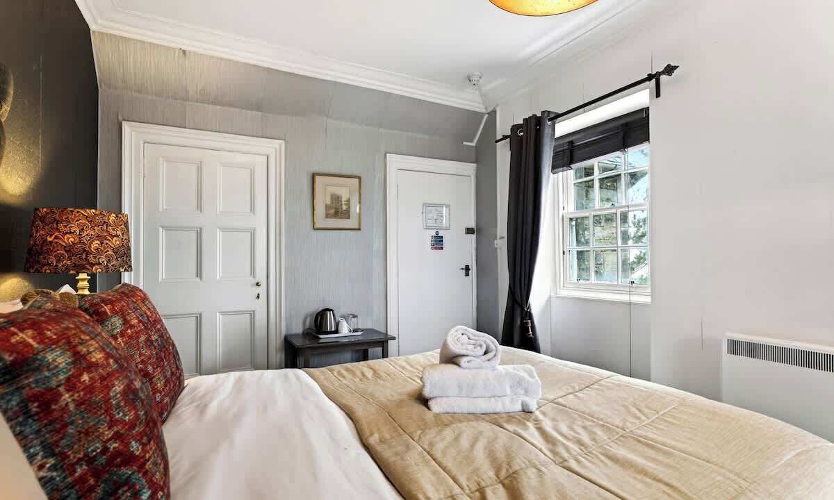 Photo of Bedroom in Paisley