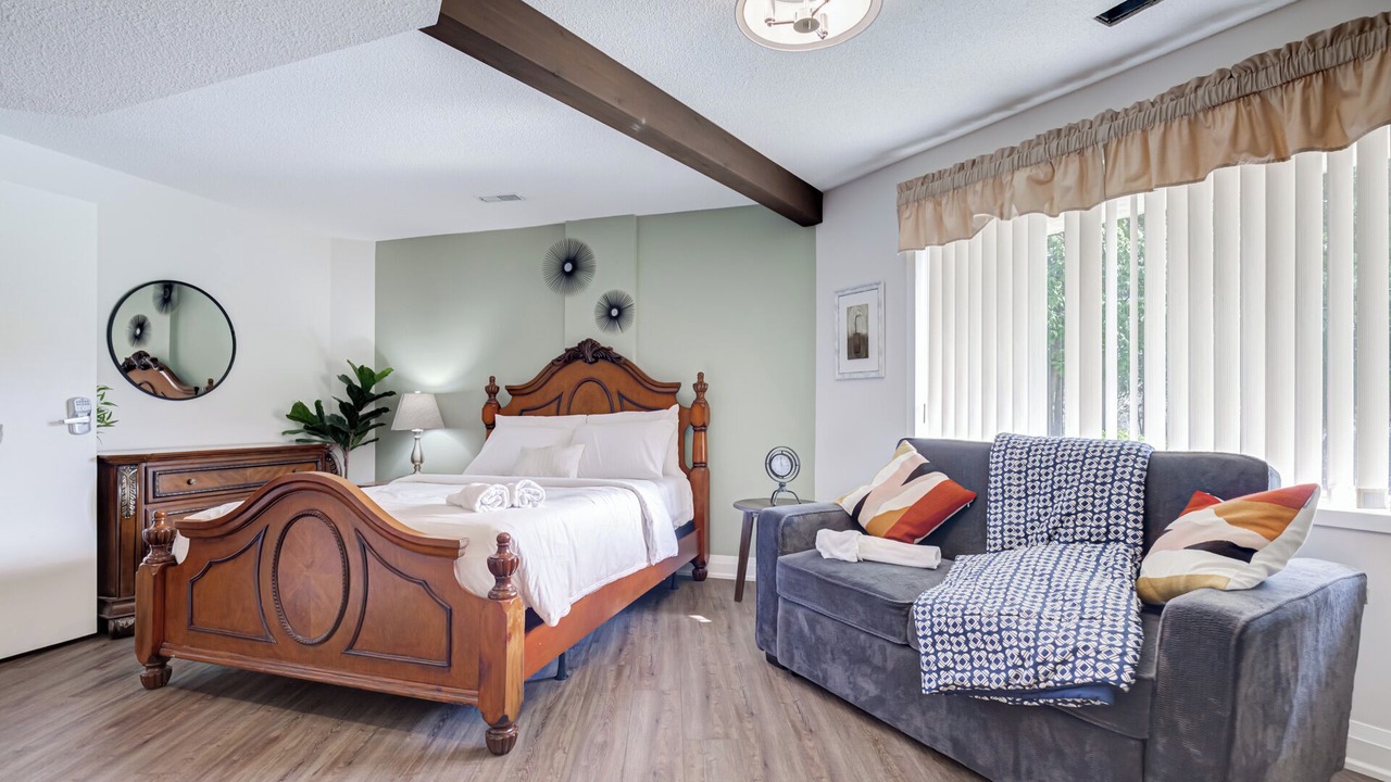Photo of Bedroom in Pickering