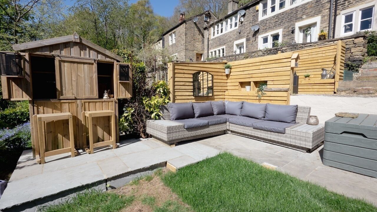 Photo of Patio Balcony in Honley